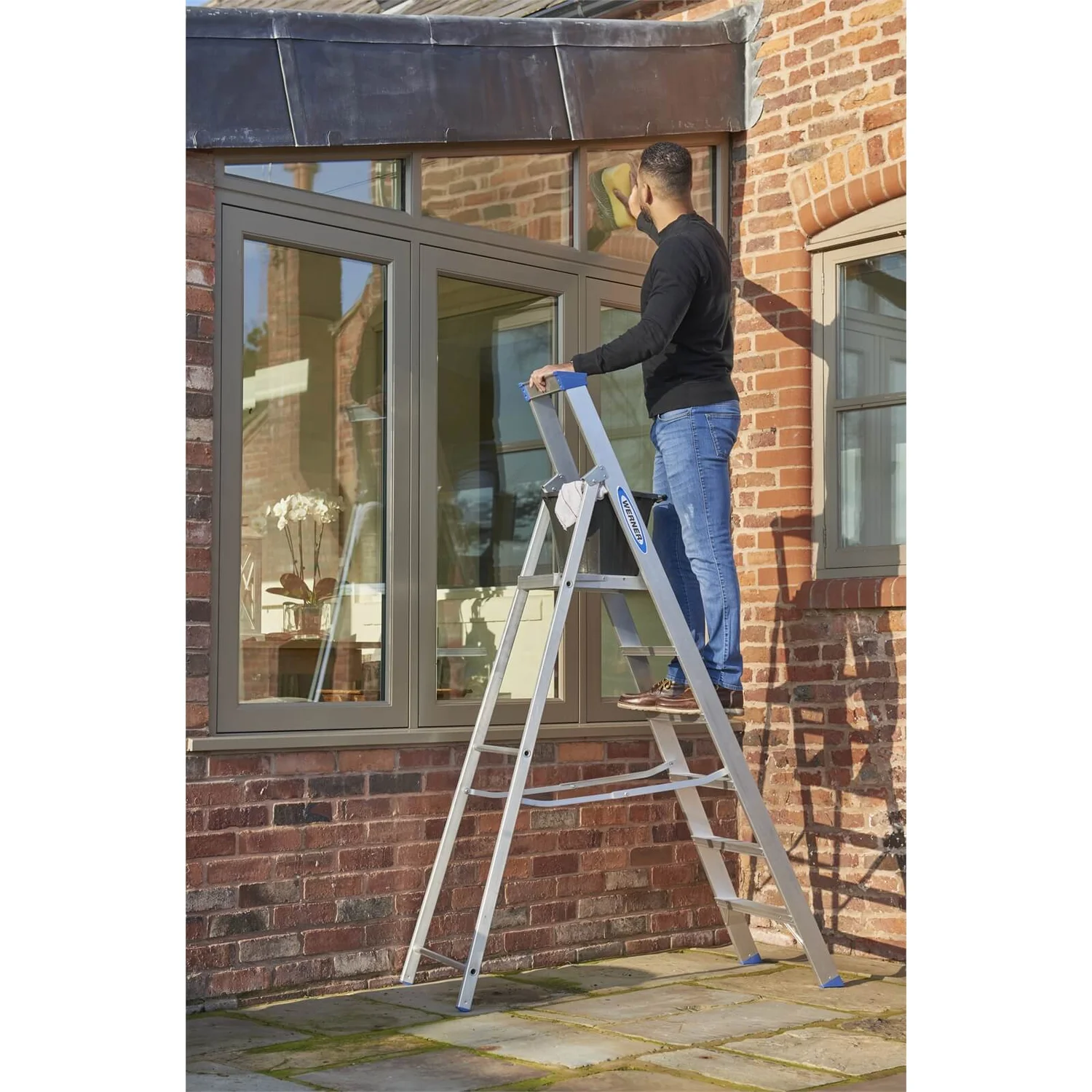 Werner MasterTrade Platform Step Ladder - 6 Tread 10 Werner MasterTrade Platform Step Ladder - 6 Tread - Image 8
