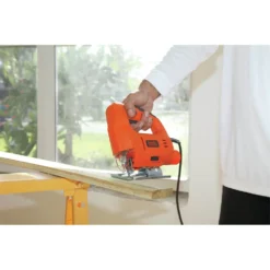 Black & Decker BLACK+DECKER Heavy Duty 400W Corded Jigsaw With Blade (KS501-GB) -Stanley Shop 12829353 1714832959834044