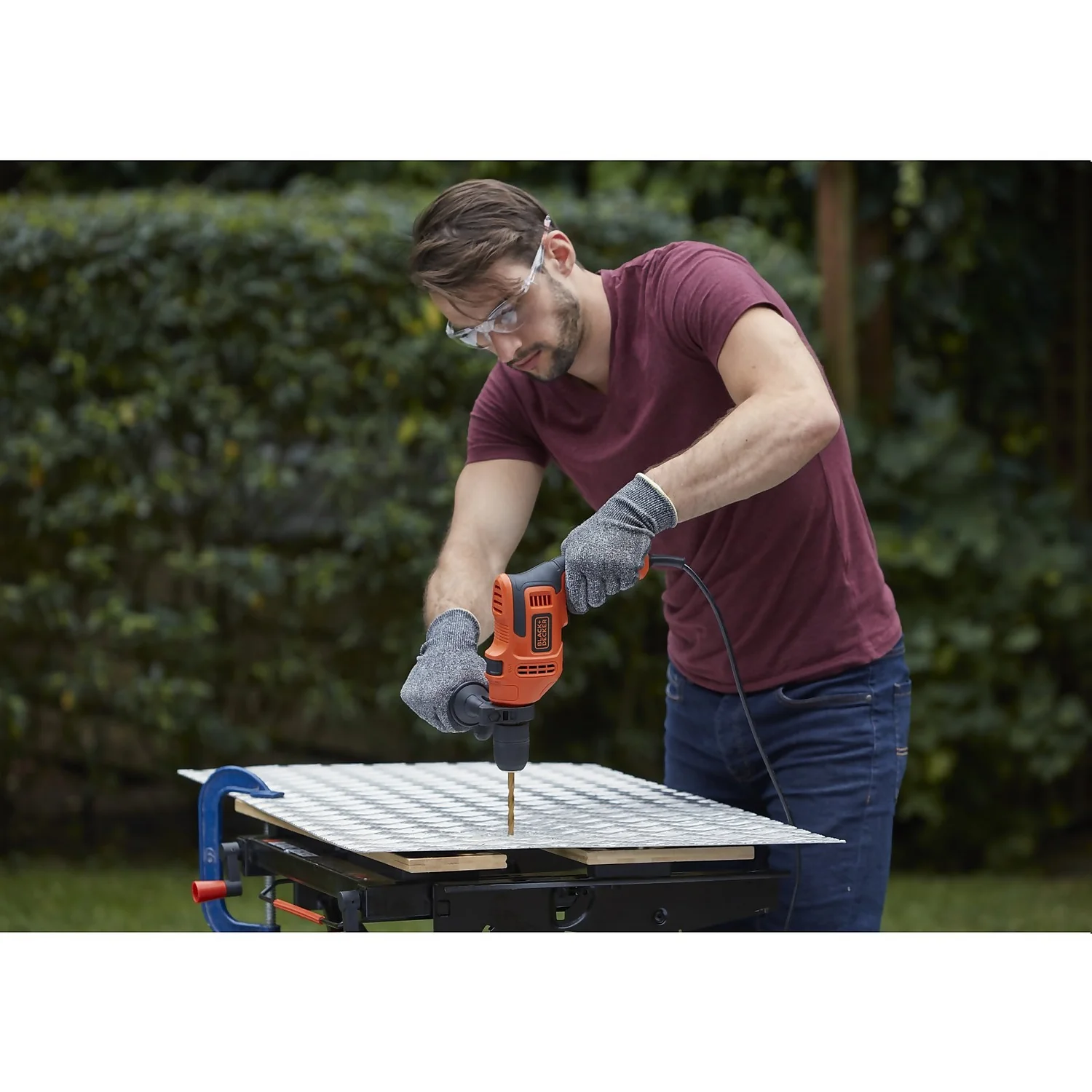 Black & Decker BLACK+DECKER 13mm 500W Corded Hammer Drill (BEH200-GB) 6 Black & Decker BLACK+DECKER 13mm 500W Corded Hammer Drill (BEH200-GB) - Image 4