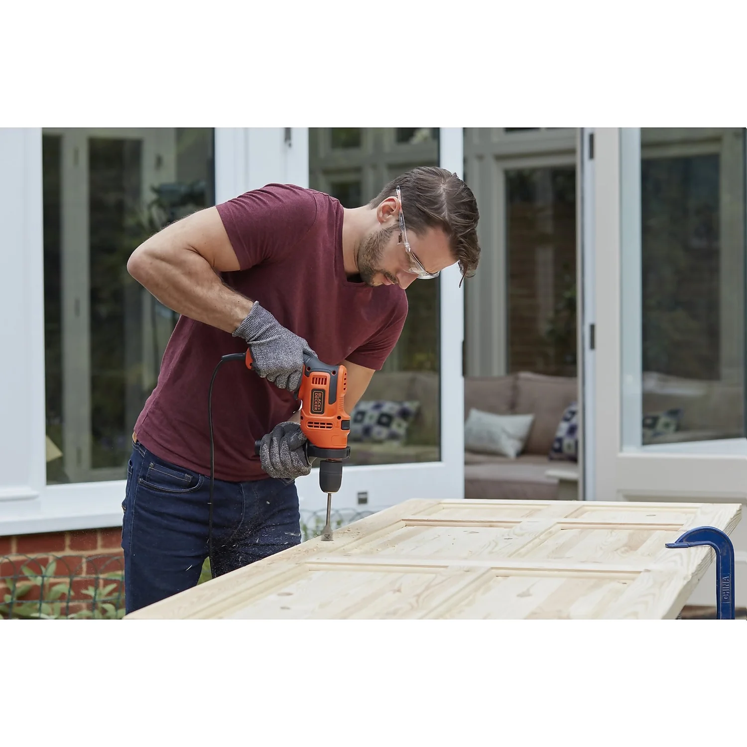 Black & Decker BLACK+DECKER 13mm 500W Corded Hammer Drill (BEH200-GB) 5 Black & Decker BLACK+DECKER 13mm 500W Corded Hammer Drill (BEH200-GB) - Image 3