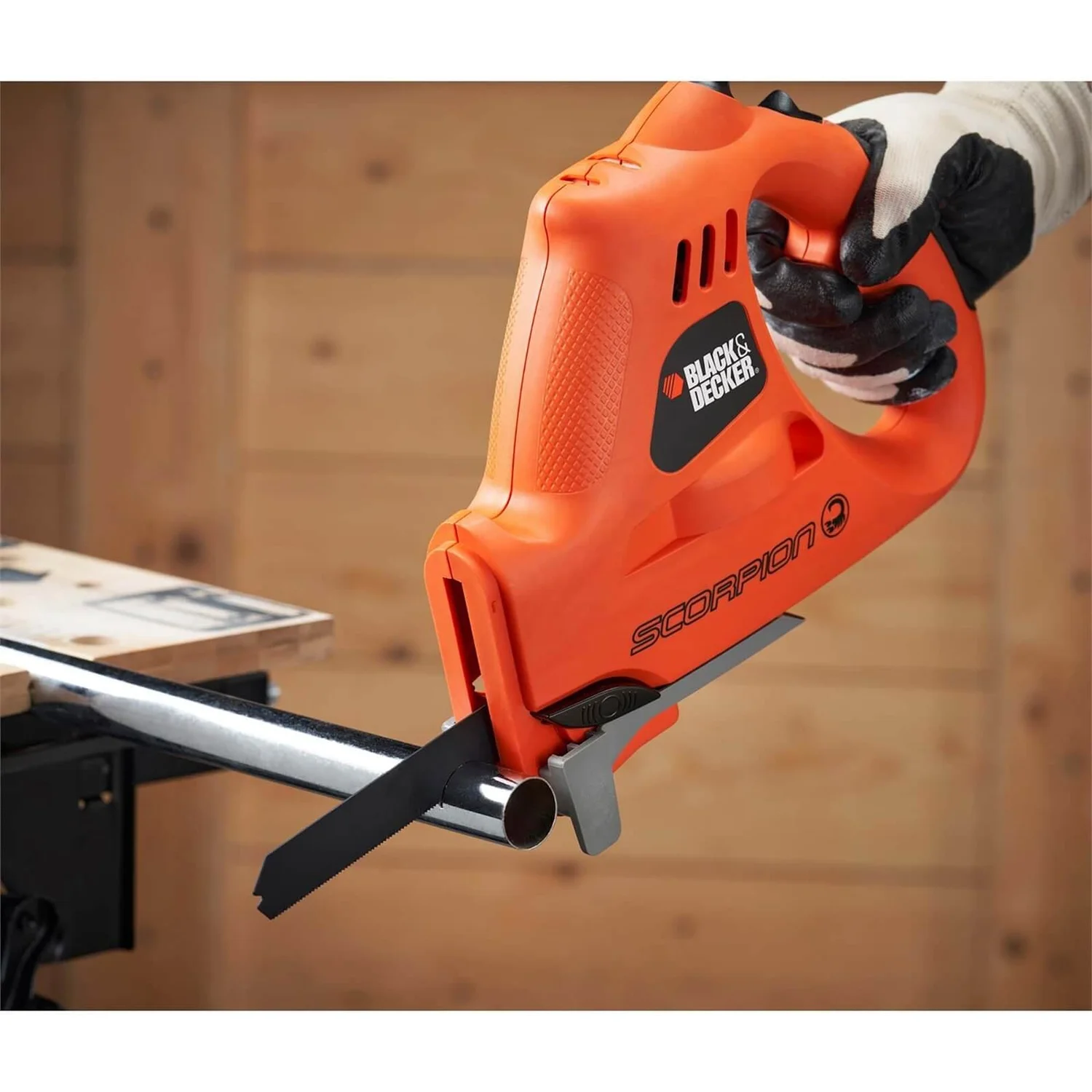 Black & Decker BLACK+DECKER Scorpion 400W Powered Hand Saw With Blades (KS890ECN-GB) 5 Black & Decker BLACK+DECKER Scorpion 400W Powered Hand Saw With Blades (KS890ECN-GB) - Image 3