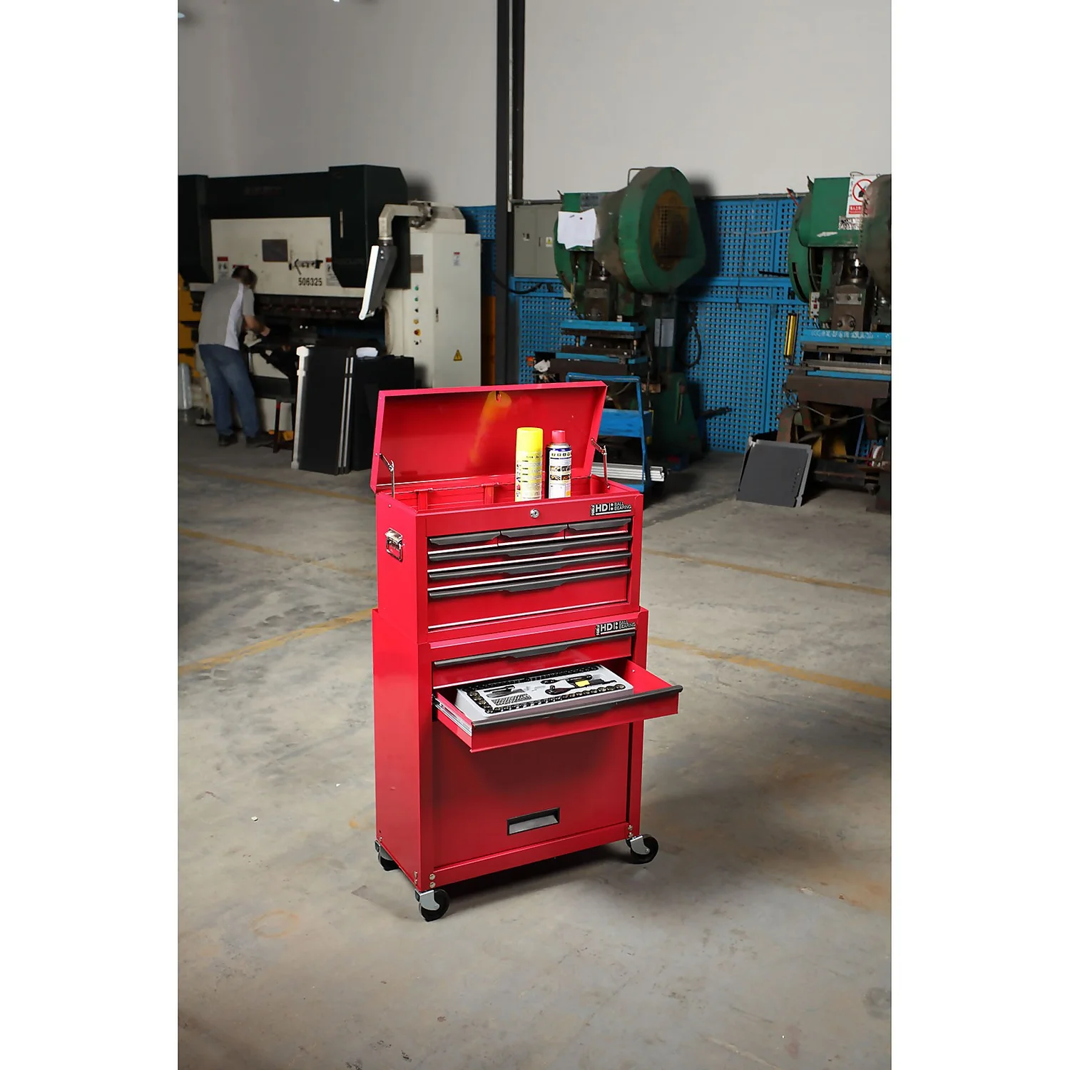 Hilka Heavy Duty 8 Drawer Combination Tool Storage Chest With Ball Bearing Slides 7 Hilka Heavy Duty 8 Drawer Combination Tool Storage Chest With Ball Bearing Slides - Image 5