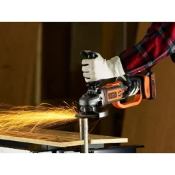 Black & Decker BLACK+DECKER 125MM 18V Lithium-ion Cordless Angle Grinder With Protective Cover (battery Not Included) (BCG720N-XJ) -Stanley Shop 13623748 4314948299857733