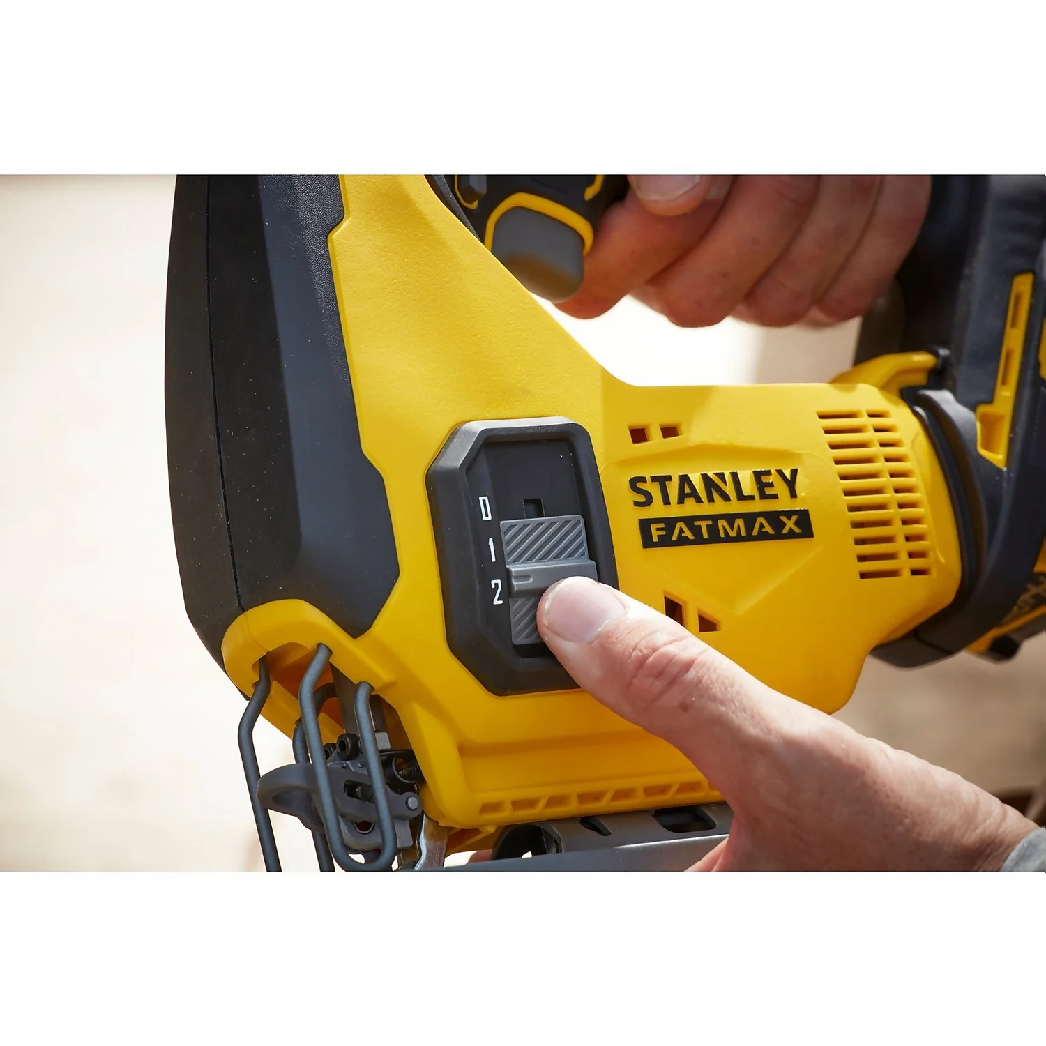 STANLEY FATMAX V20 18V Cordless Jigsaw (battery Not Included) (SFMCS600B-XJ) 9 STANLEY FATMAX V20 18V Cordless Jigsaw (battery Not Included) (SFMCS600B-XJ) - Image 7