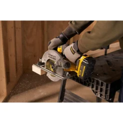 STANLEY FATMAX V20 18V Cordless Circular Saw (battery Not Included) (SFMCS500B-XJ) 17 STANLEY FATMAX V20 18V Cordless Circular Saw (battery Not Included) (SFMCS500B-XJ) -Stanley Shop 13623757 1024948298171133