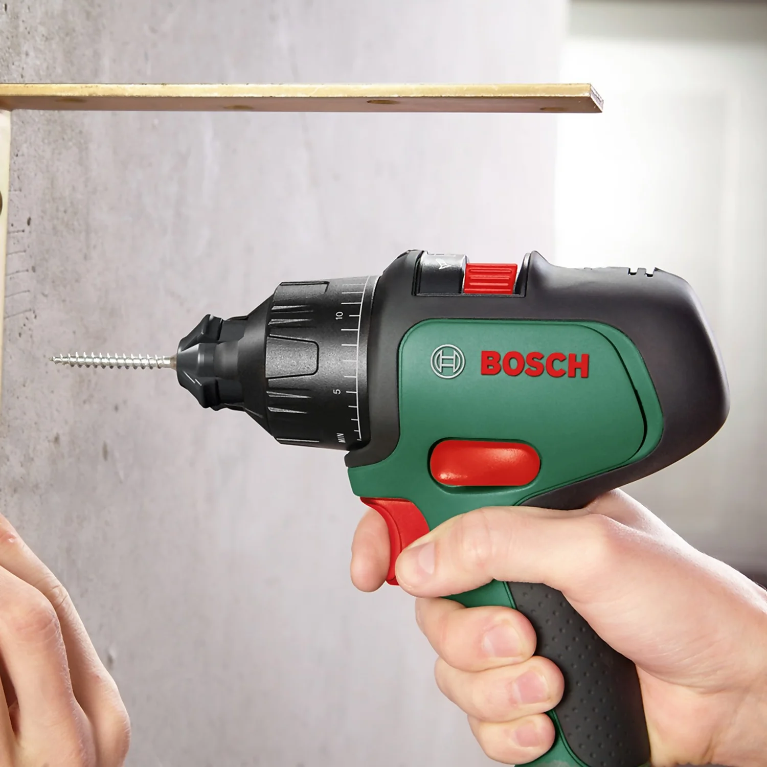 Bosch AdvancedImpact 18 Impact Driver With 2x 2.5Ah Batteries & Charger 4 Bosch AdvancedImpact 18 Impact Driver With 2x 2.5Ah Batteries & Charger - Image 2