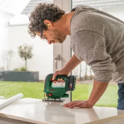 Bosch UniversalSaw 18V-100 Jigsaw (no Battery Included) 17 Bosch UniversalSaw 18V-100 Jigsaw (no Battery Included) -Stanley Shop 13910213 1104981985625909