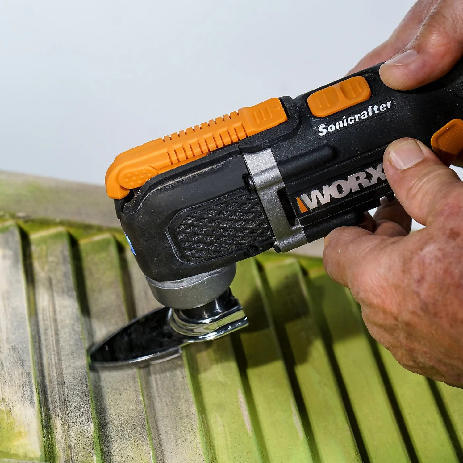 Worx WX696 20v 2.0Ah Sonicrafter Cordless Oscillating Multi Tool 5 Worx WX696 20v 2.0Ah Sonicrafter Cordless Oscillating Multi Tool - Image 3